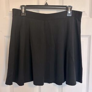 H&M Divided Black Skater Mini Skirt, size L
